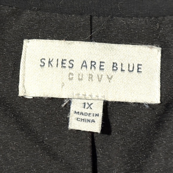 Skies Are Blue Asa Modal Blazer in Black - Picture 3 of 9